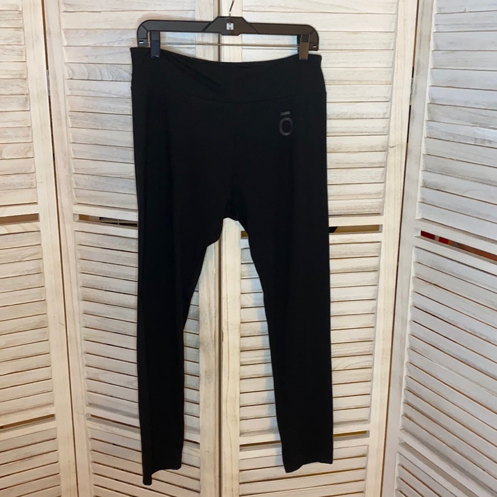 doTERRA leggings